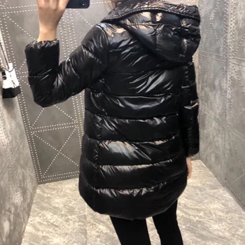 2023 Нов дамски чанти пуховик, зимни корейската версия матово черно приталенной дамски якета средна дължина с качулка