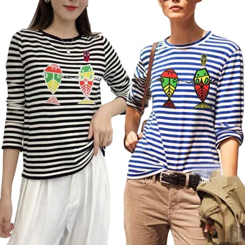 Женска тениска от памук райе, пролетта на разпечатки с бродерия под формата на сладка рибка, Пролетно ежедневни тениска с кръгло деколте и дълъг ръкав директно силует